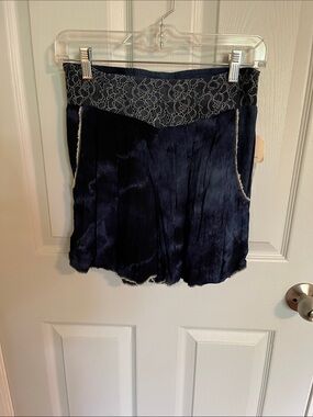 Scrapbook Navy Lace-Trim Mini Shorts